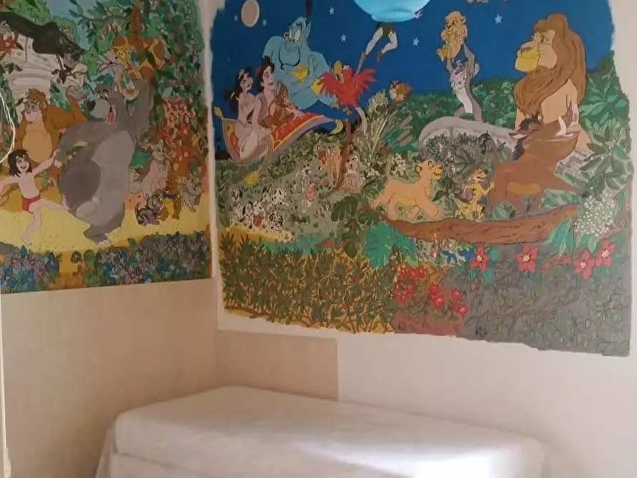 Immagine 12 di Appartamento in vendita  a Siena