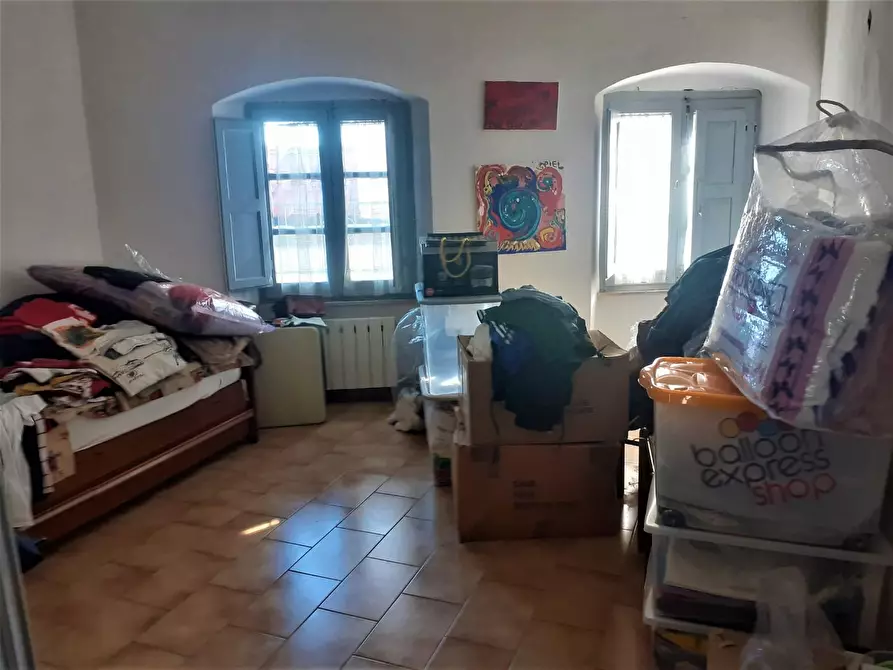 Immagine 18 di Casa indipendente in vendita  a Massa