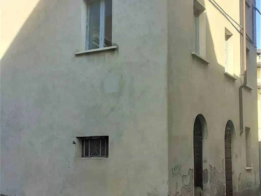 Immagine 5 di Casa indipendente in vendita  a Massa