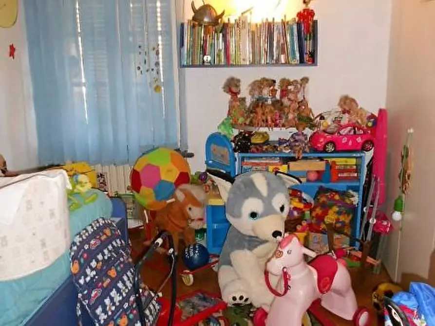 Immagine 20 di Porzione di casa in vendita  a Massa