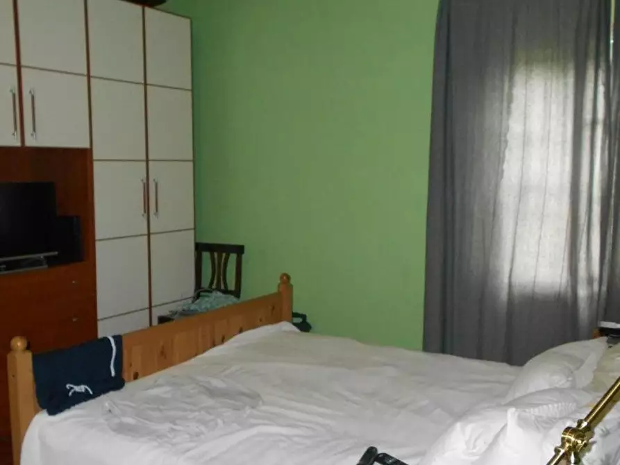 Immagine 37 di Casa colonica in vendita  a Fauglia