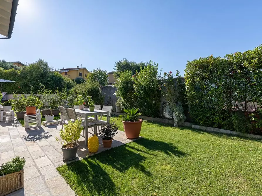 Immagine 2 di Villa in vendita  a Montecarlo