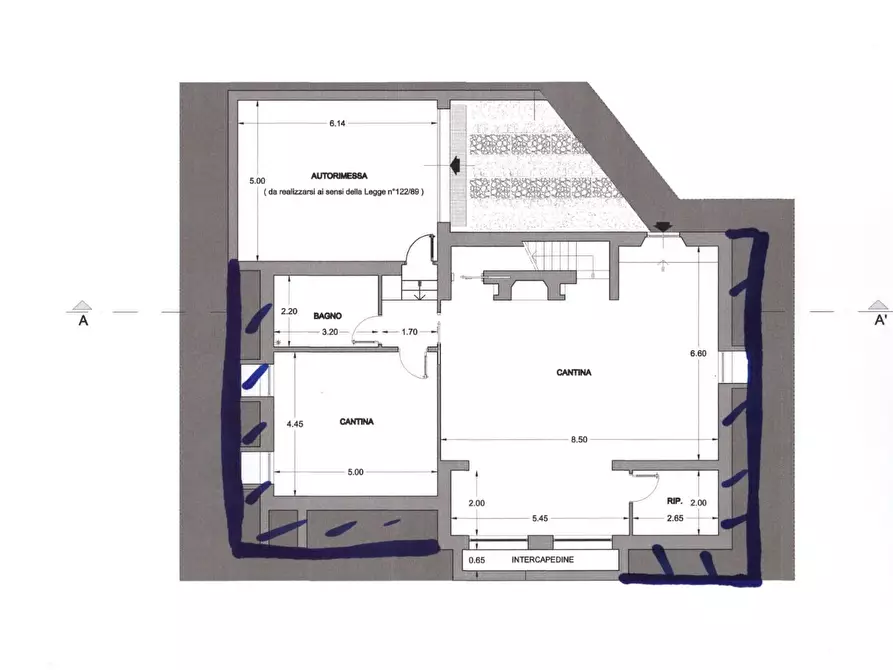 Immagine 5 di Villa in vendita  a Lucca