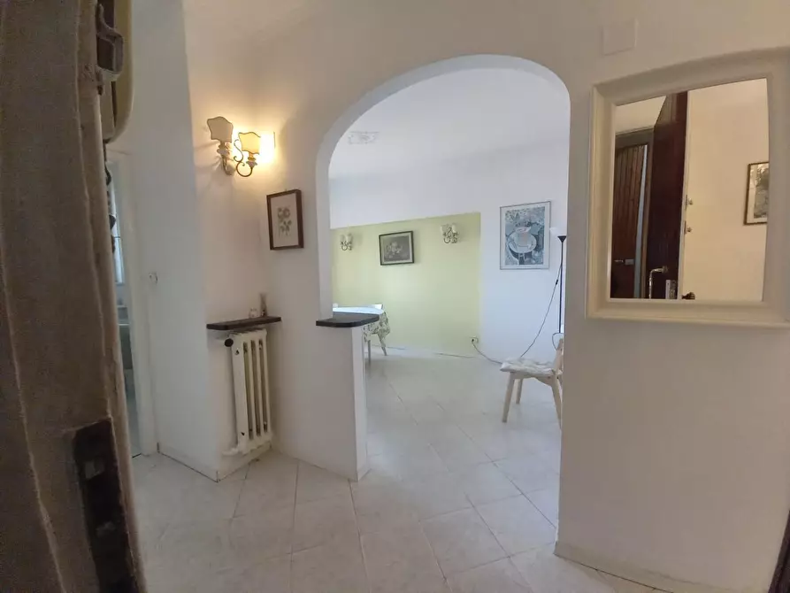 Immagine 2 di Appartamento in affitto  a Camaiore