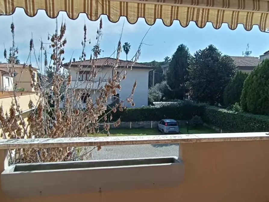 Immagine 25 di Appartamento in affitto  a Massa