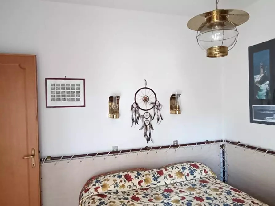 Immagine 16 di Appartamento in affitto  a Massa