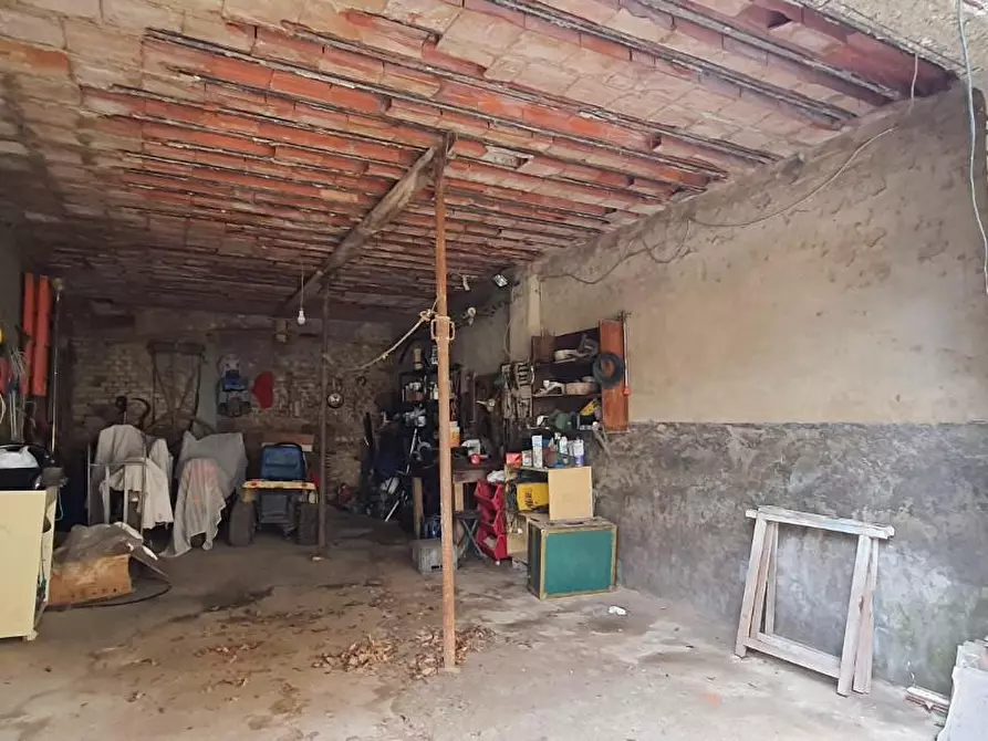 Immagine 11 di Deposito in vendita  a Capannoli