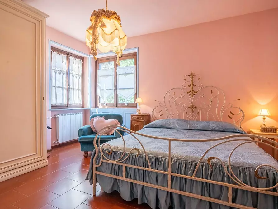 Immagine 56 di Villa in vendita  a Bientina