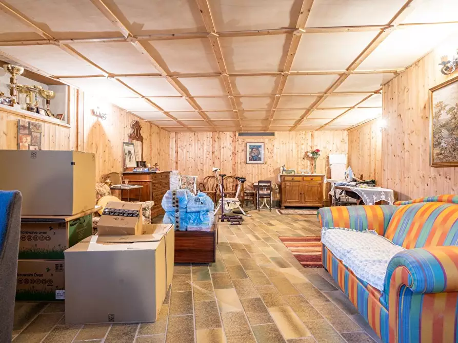 Immagine 61 di Villa in vendita  a Bientina