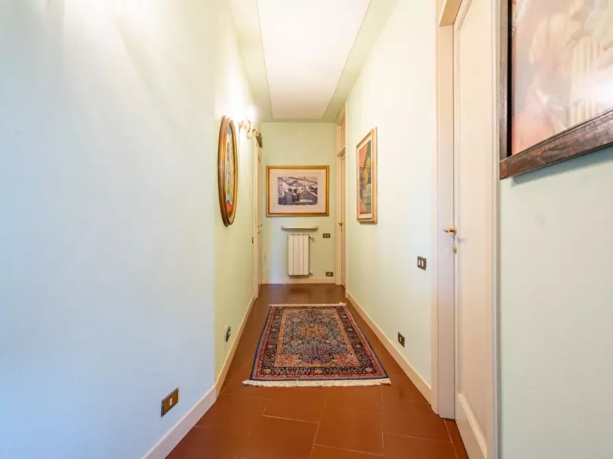 Immagine 39 di Villa in vendita  a Bientina