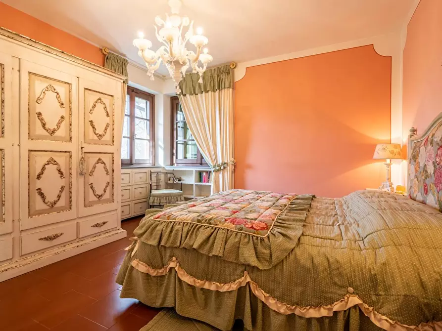 Immagine 26 di Villa in vendita  a Bientina