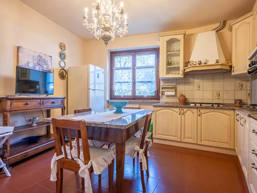 Immagine 54 di Villa in vendita  a Bientina