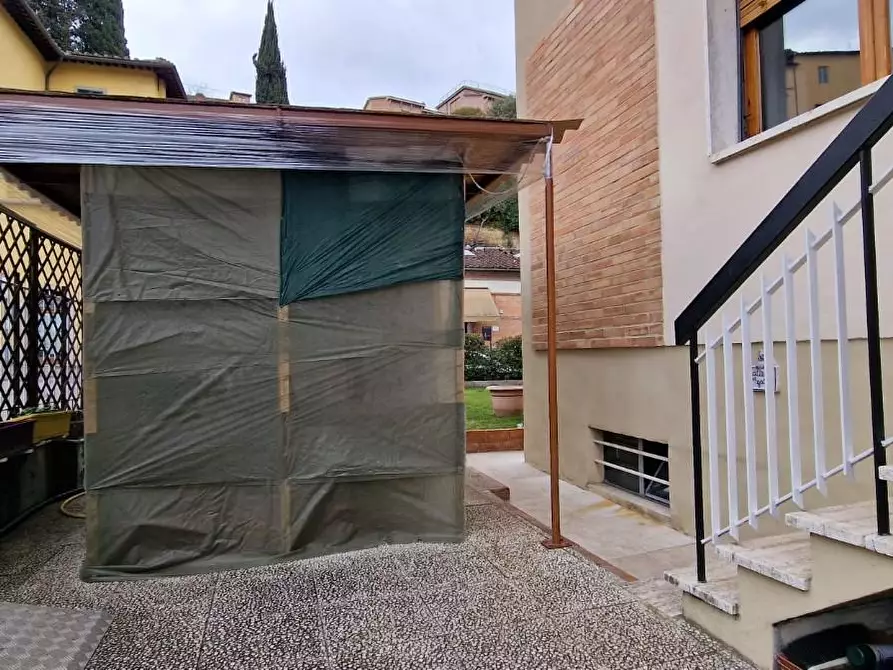 Immagine 10 di Appartamento in vendita  a Siena