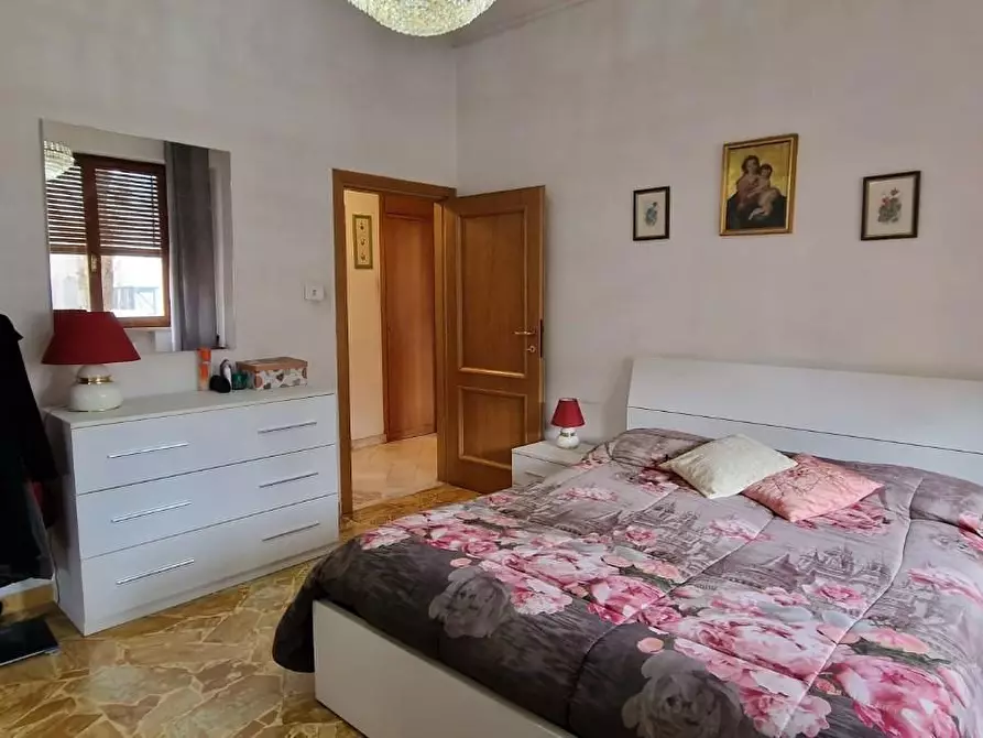 Immagine 6 di Appartamento in vendita  a Siena