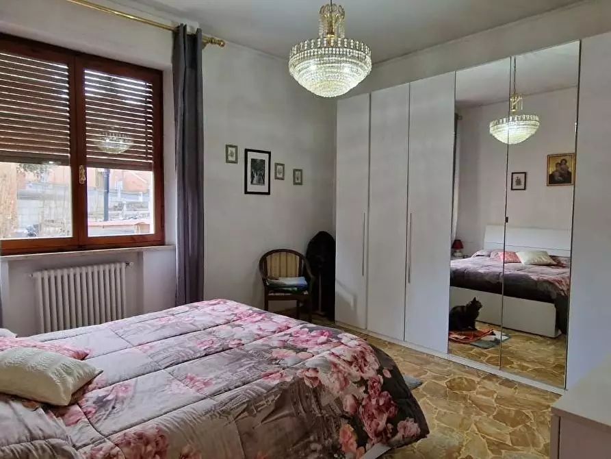 Immagine 5 di Appartamento in vendita  a Siena