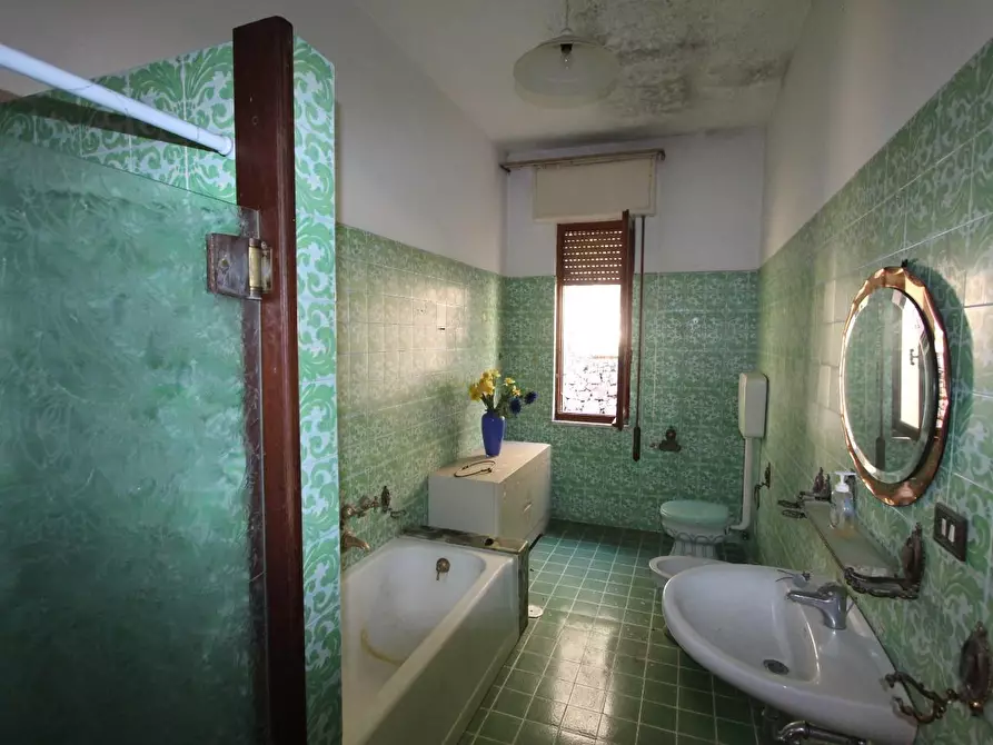 Immagine 22 di Porzione di casa in vendita  a La Spezia