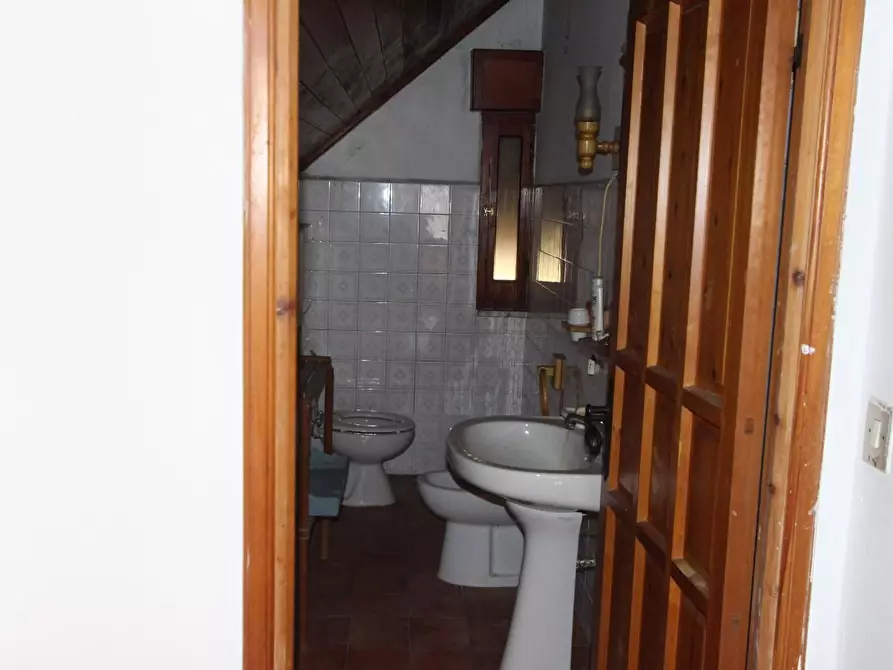 Immagine 23 di Porzione di casa in vendita  a La Spezia