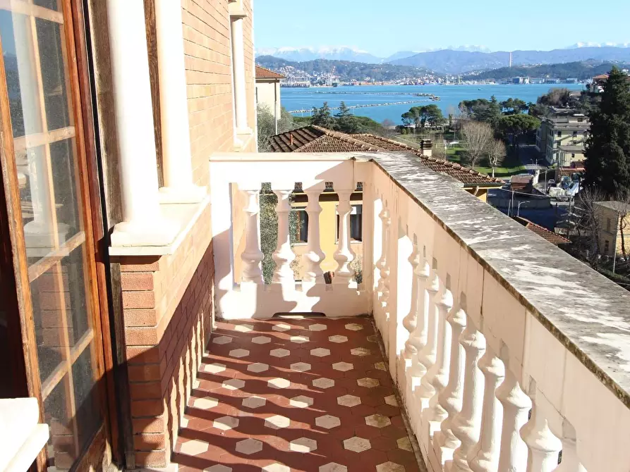 Immagine 10 di Porzione di casa in vendita  a La Spezia