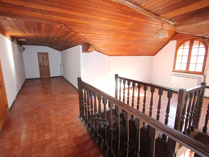 Immagine 21 di Porzione di casa in vendita  a La Spezia