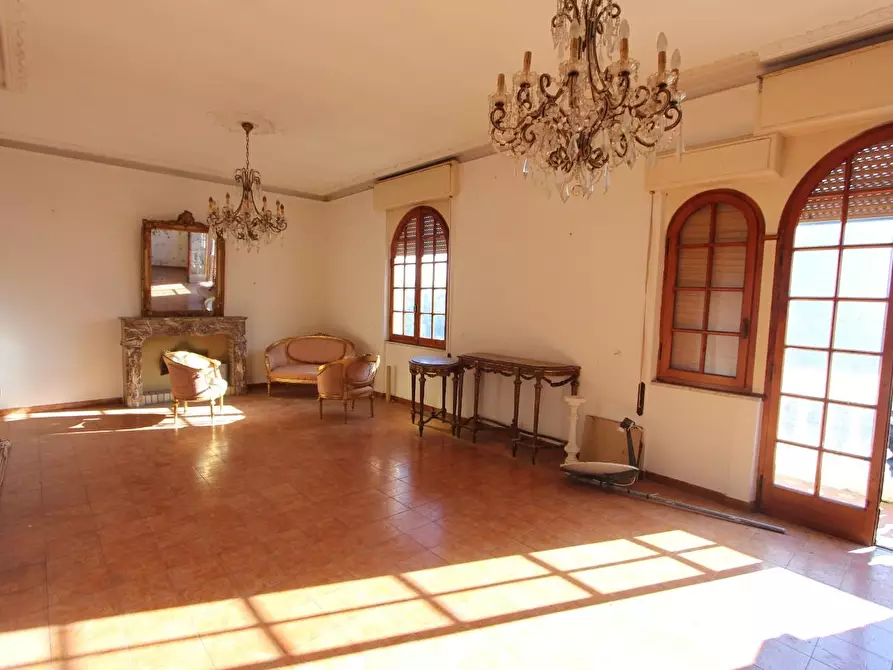 Immagine 2 di Porzione di casa in vendita  a La Spezia