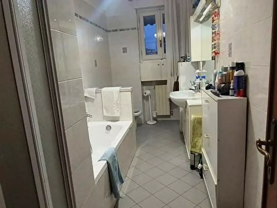 Immagine 6 di Appartamento in vendita  a Massa