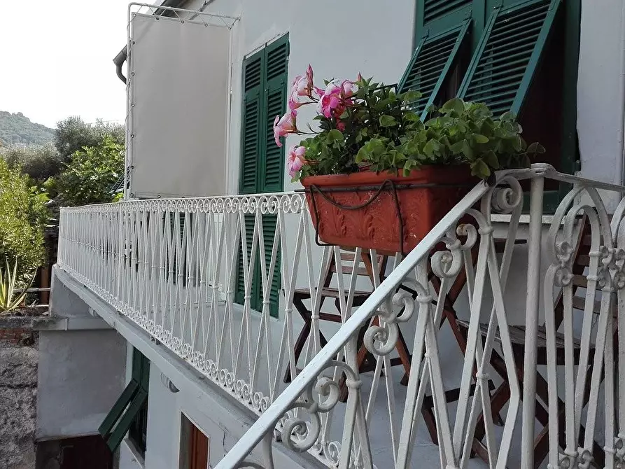 Immagine 24 di Locale commerciale in vendita  a Portovenere