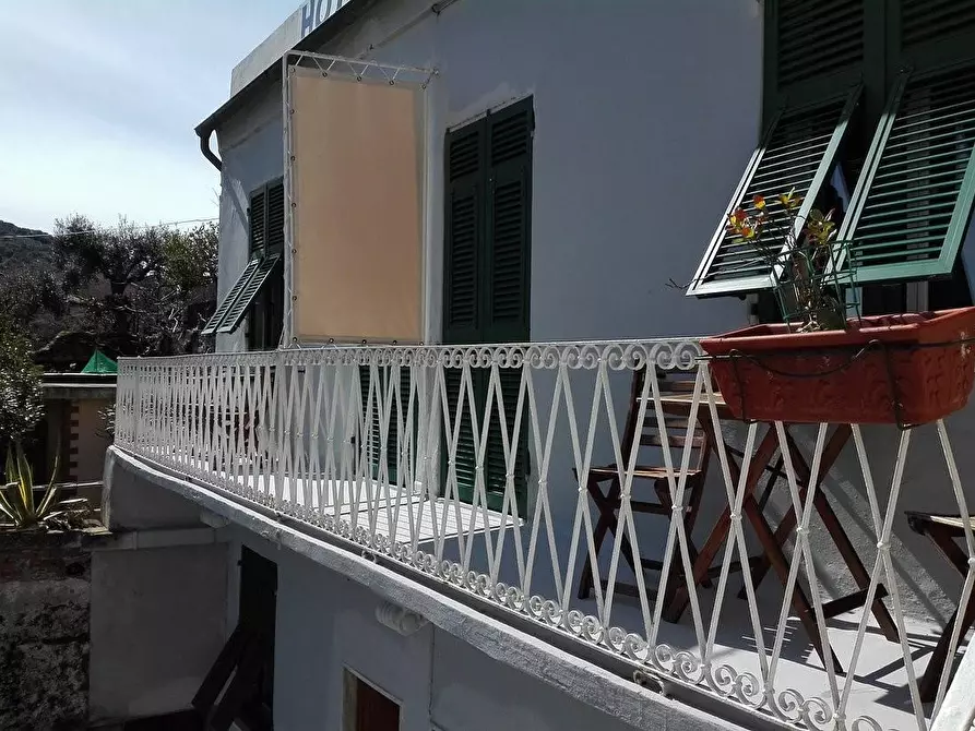 Immagine 42 di Locale commerciale in vendita  a Portovenere