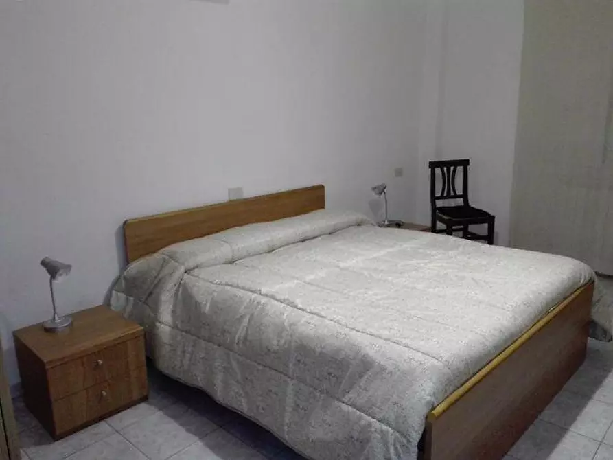 Immagine 37 di Locale commerciale in vendita  a Portovenere