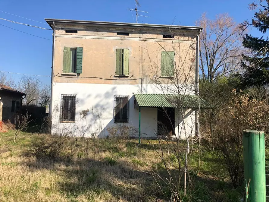 Immagine 1 di Casa colonica in vendita  a Borgo Virgilio