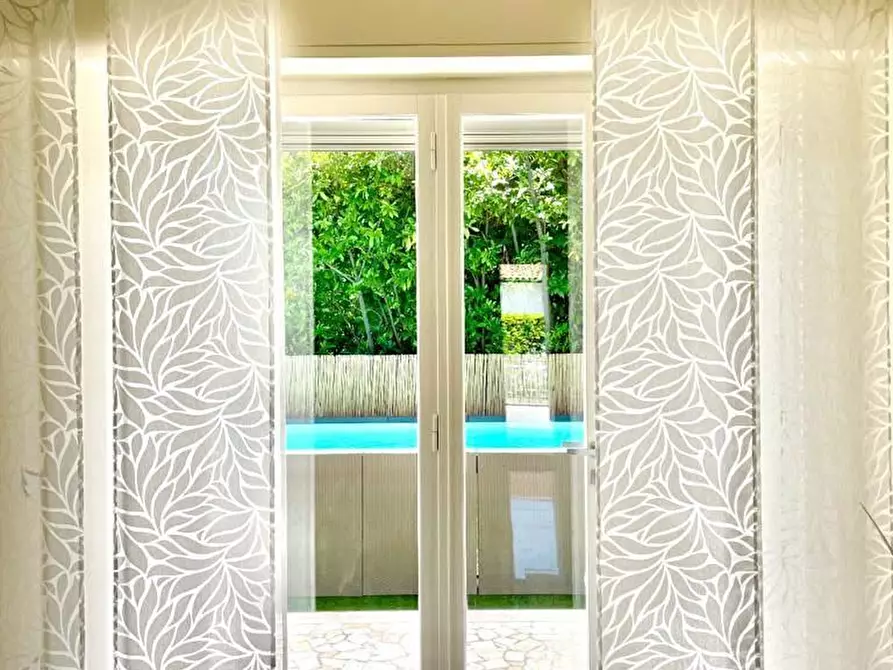 Immagine 9 di Villa in affitto  a Forte Dei Marmi