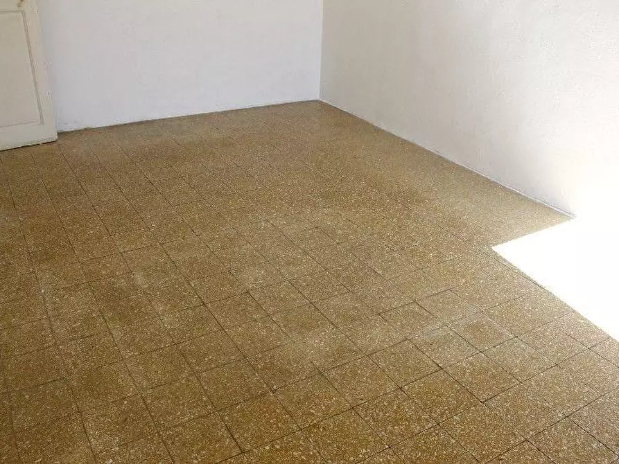 Immagine 10 di Appartamento in vendita  a Rosignano Marittimo