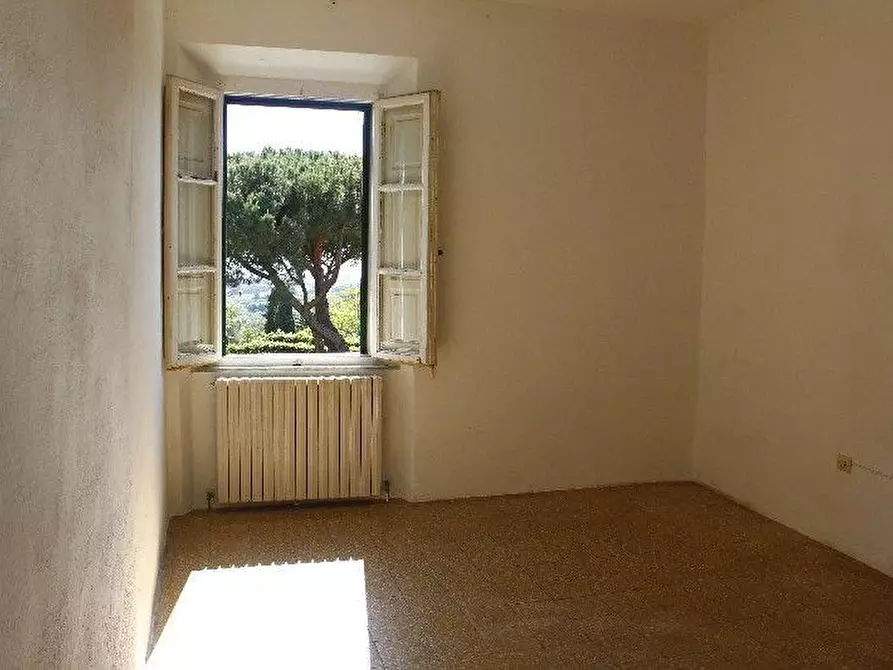 Immagine 5 di Appartamento in vendita  a Rosignano Marittimo