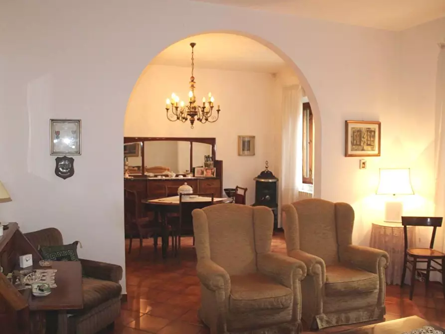 Immagine 1 di Villa in vendita  a Capannoli
