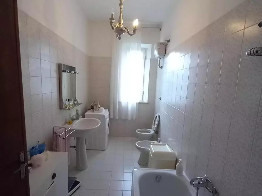 Immagine 19 di Villa in vendita  a Capannoli