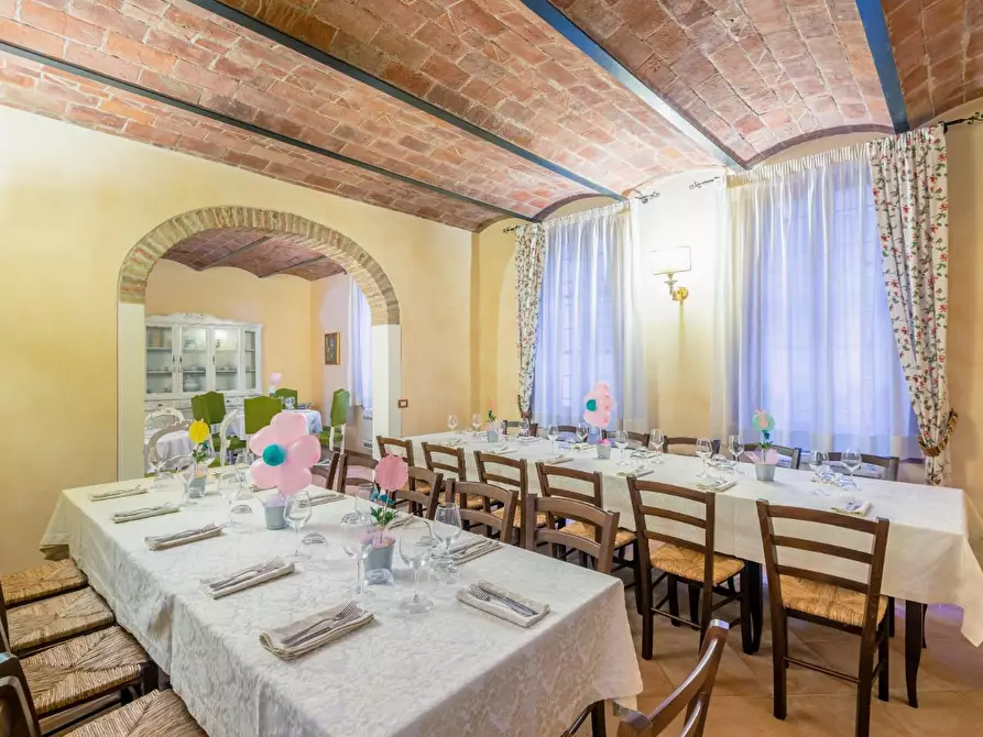 Immagine 15 di Villa in vendita  a San Miniato