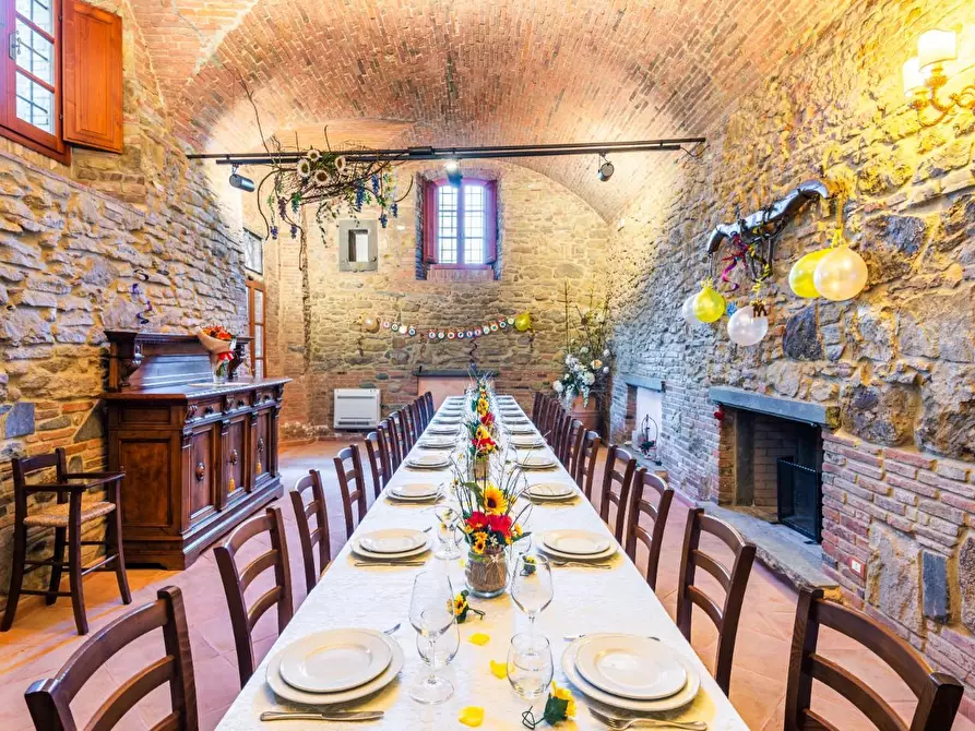 Immagine 7 di Villa in vendita  a San Miniato