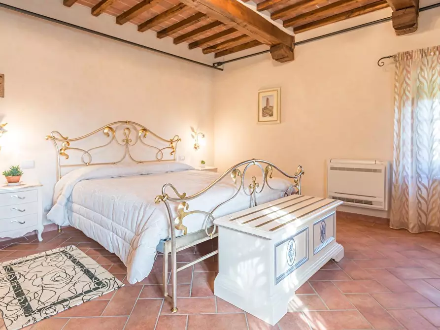 Immagine 9 di Villa in vendita  a San Miniato