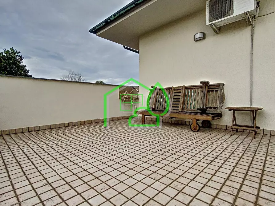 Immagine 27 di Casa bifamiliare in vendita  a Viareggio