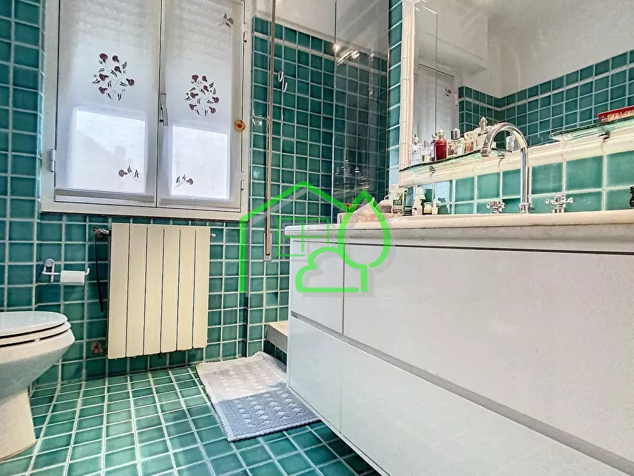 Immagine 23 di Casa bifamiliare in vendita  a Viareggio