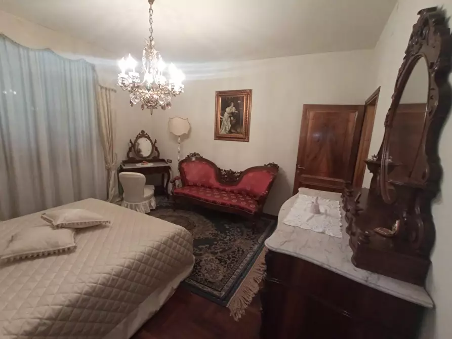 Immagine 27 di Villa in vendita  a Montopoli In Val D'arno