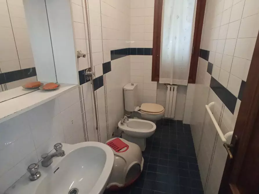 Immagine 10 di Villa in vendita  a Montopoli In Val D'arno