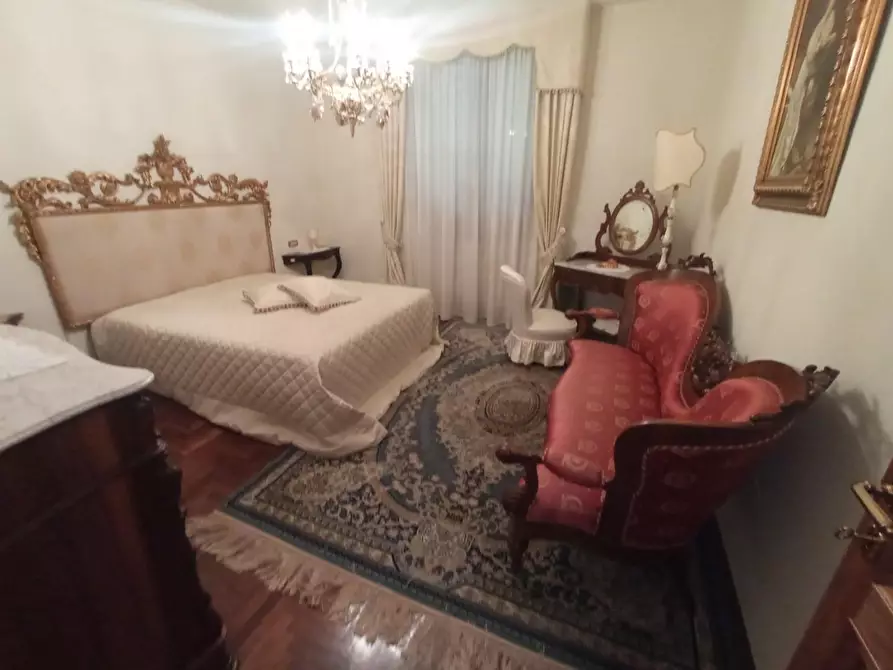 Immagine 26 di Villa in vendita  a Montopoli In Val D'arno