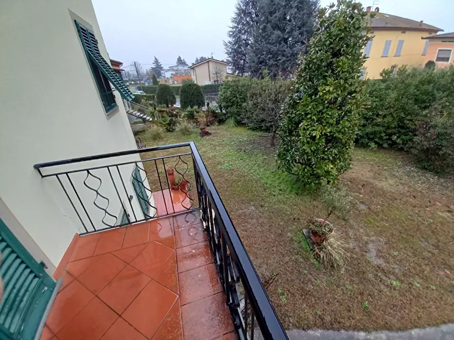 Immagine 23 di Villa in vendita  a Capannori