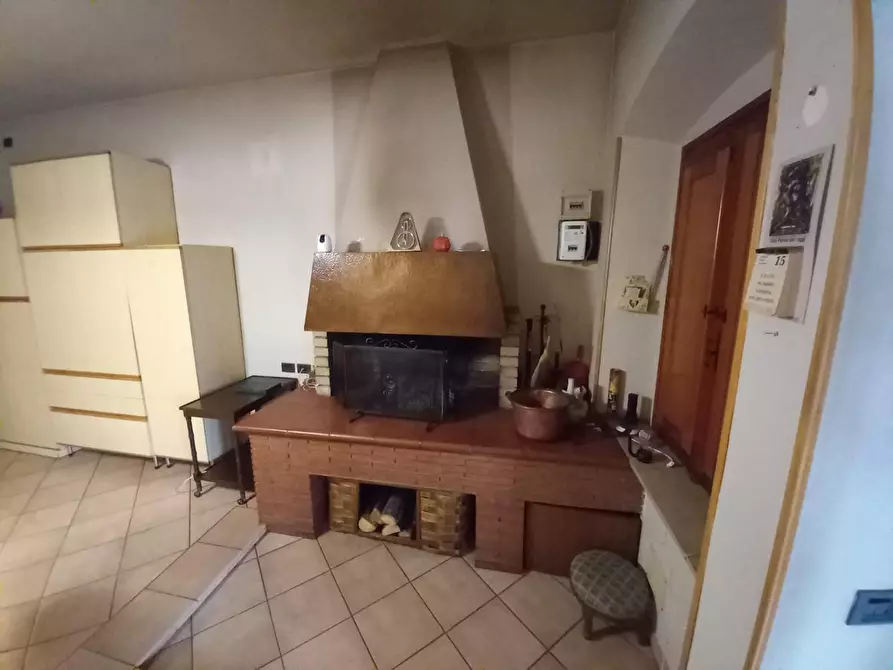 Immagine 21 di Villa in vendita  a Capannori
