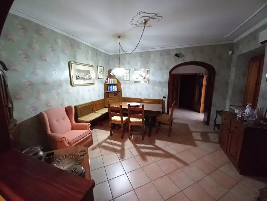 Immagine 14 di Villa in vendita  a Capannori