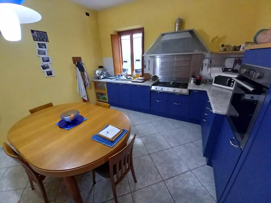 Immagine 33 di Villa in vendita  a Capannori