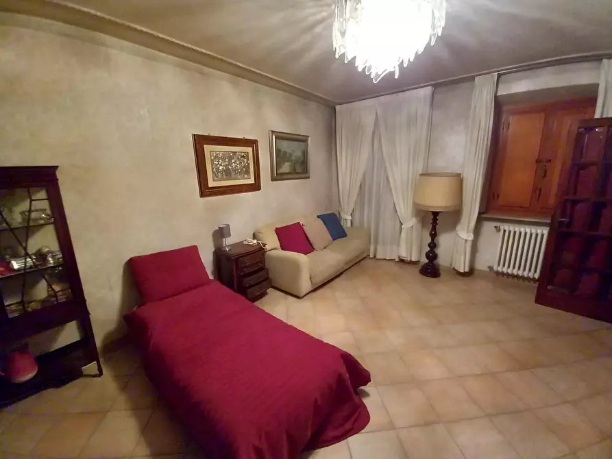 Immagine 10 di Villa in vendita  a Capannori