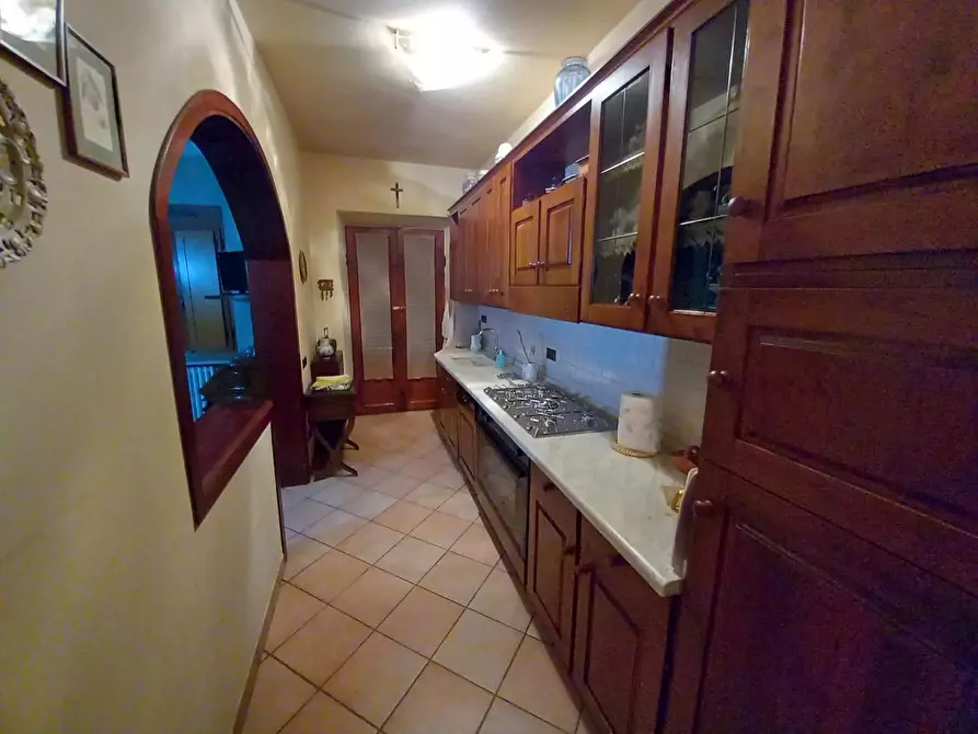 Immagine 15 di Villa in vendita  a Capannori