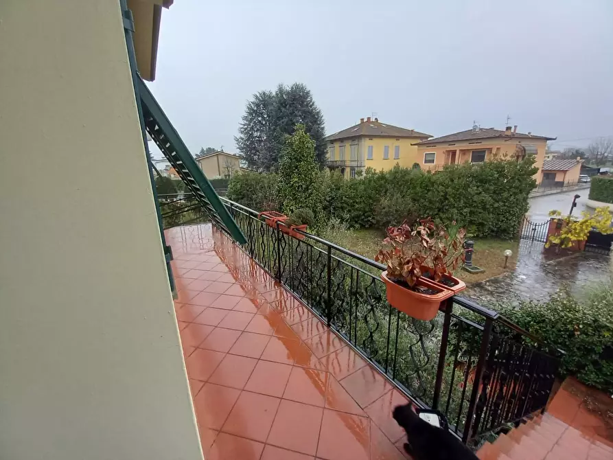 Immagine 25 di Villa in vendita  a Capannori
