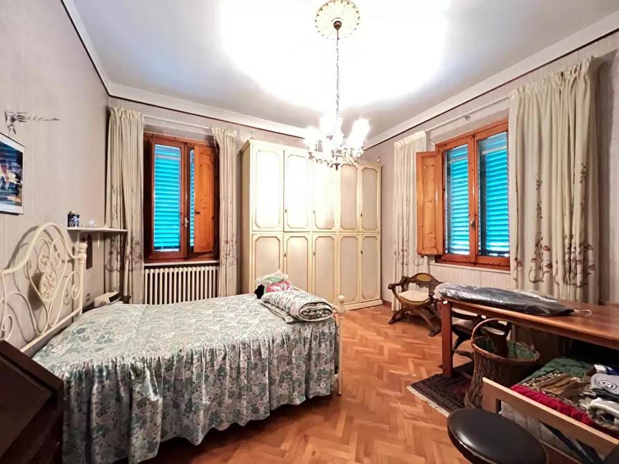 Immagine 14 di Villa in vendita  a San Miniato